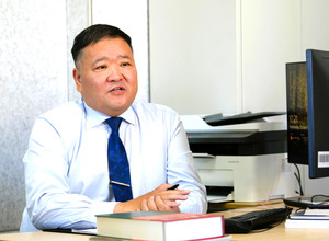 Л.Батцэнгэл: Жилийн 1.5 тэрбумын төгрөг хүртэл орлоготой аж ахуй нэгжүүд нэг хувиар татвар төлдөг